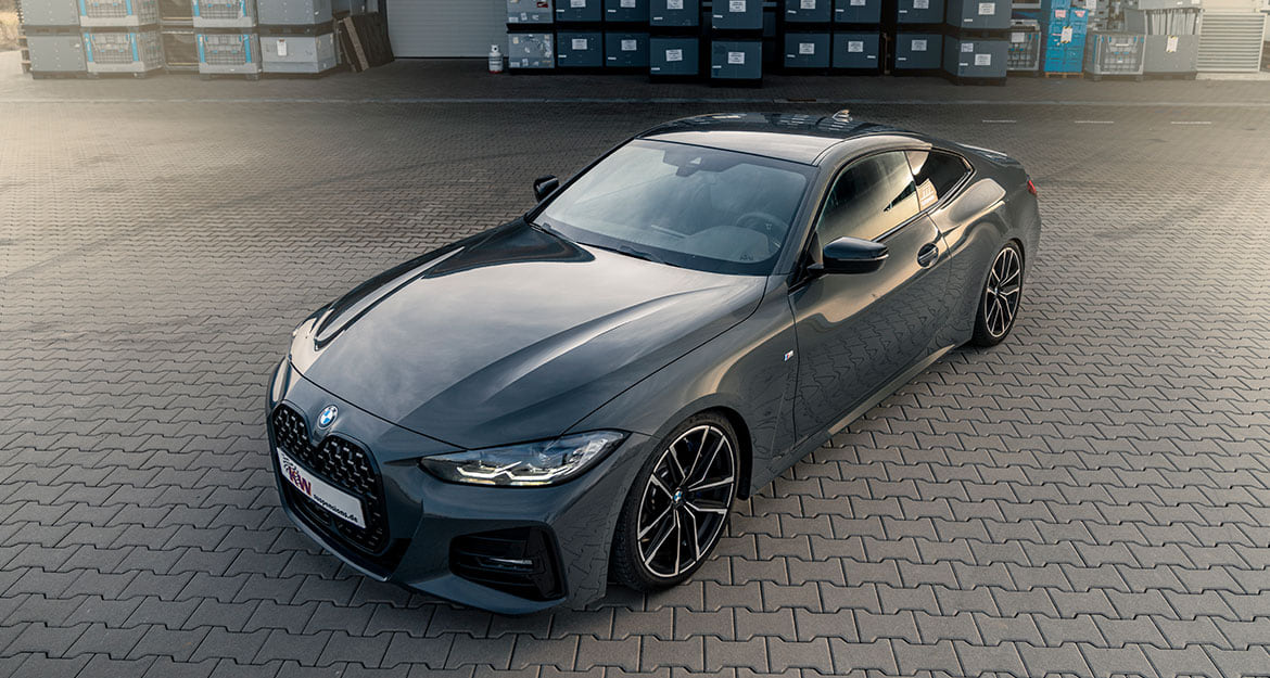 The new BMW 4-series models were launched in 2020. The G22 is the basic model and comes as a coupé