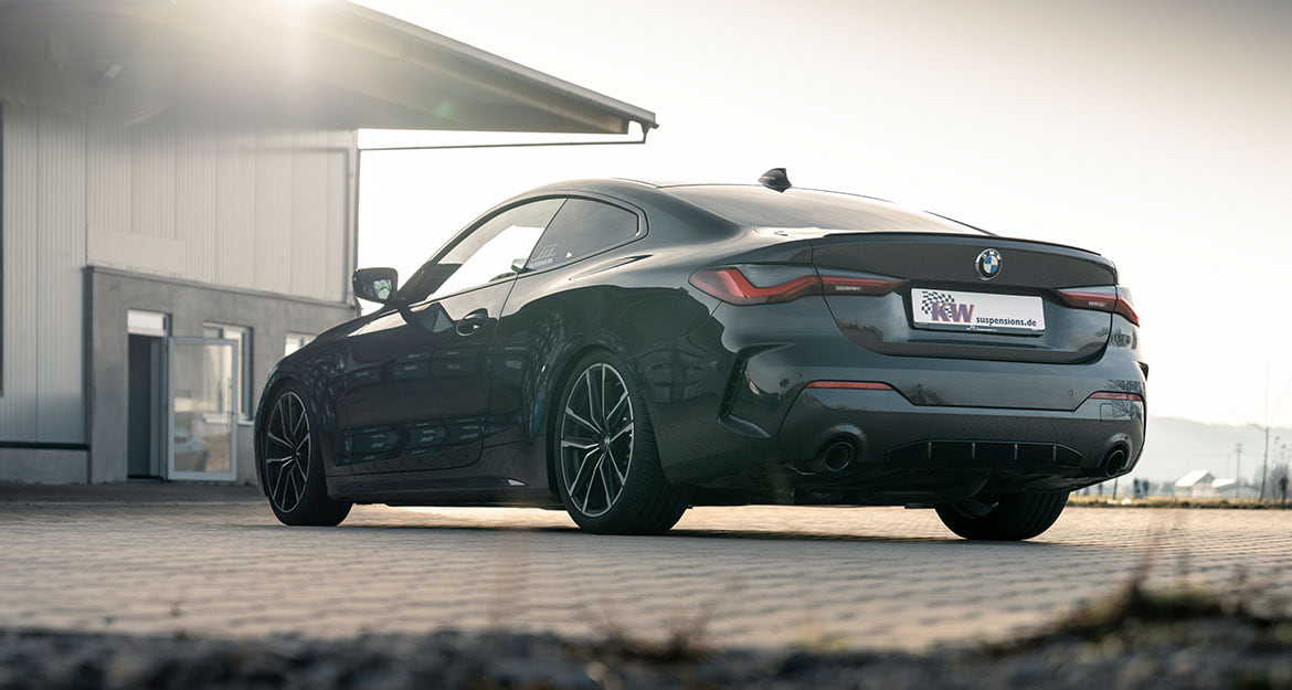 The 4-series Coupé has a power of up to 286 HP and comes with a four-cylinder engine