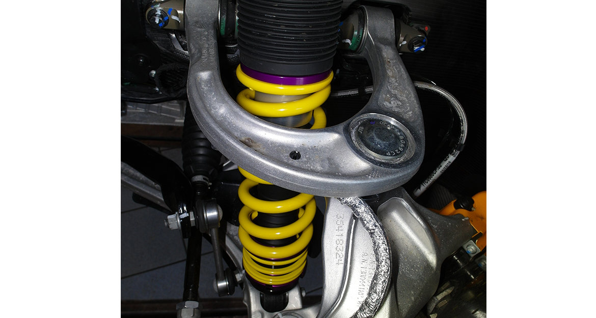 The KW elastomer spring elements included are always adapted to the greatest possible lowering with the coil spring set.