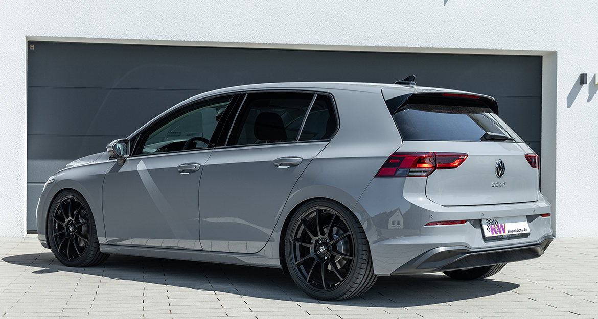 The three VW Golf 8 KW coilover kits from the suspension manufacturer's Street Performance product range differ in the damper technologies used.